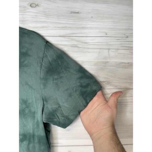 True Religion Shirt Mens Medium Green Tie Dye True RLGN Foil Crew Neck Graphic - Picture 3 of 10